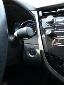 2019 Toyota Camry SE - Photo 28 - Naples, FL 34104
