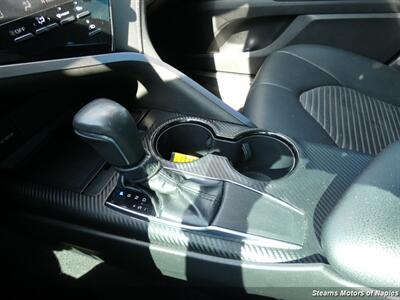 2019 Toyota Camry SE - Photo 34 - Naples, FL 34104