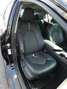 2019 Toyota Camry SE - Photo 49 - Naples, FL 34104