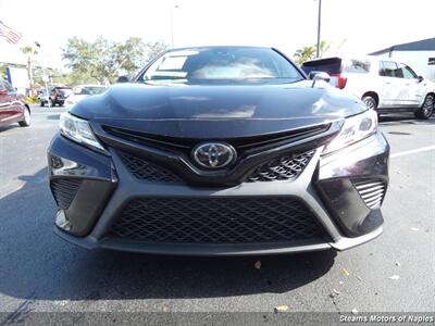 2019 Toyota Camry SE - Photo 4 - Naples, FL 34104