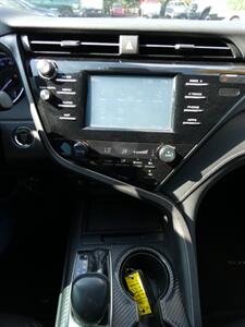 2019 Toyota Camry SE - Photo 33 - Naples, FL 34104