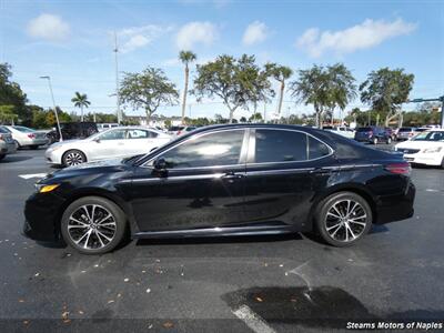 2019 Toyota Camry SE - Photo 10 - Naples, FL 34104