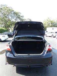 2019 Toyota Camry SE - Photo 14 - Naples, FL 34104