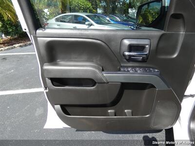 2018 Chevrolet Silverado 1500 LT   - Photo 38 - Naples, FL 34104