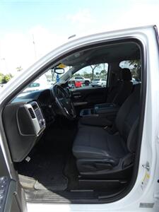 2018 Chevrolet Silverado 1500 LT   - Photo 37 - Naples, FL 34104