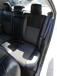 2019 Toyota Corolla SE   - Photo 39 - Naples, FL 34104