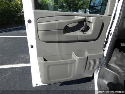 2015 Chevrolet Express 2500 - Photo 35 - Naples, FL 34104