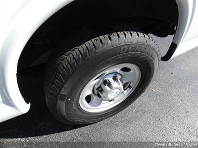 2015 Chevrolet Express 2500 - Photo 20 - Naples, FL 34104