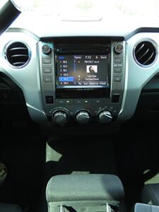 2017 Toyota Tundra SR5 - Photo 33 - Naples, FL 34104