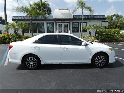 2013 Toyota Camry Hybrid LE - Photo 2 - Naples, FL 34104