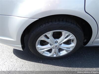 2012 Ford Fusion SE - Photo 17 - Naples, FL 34104