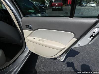 2012 Ford Fusion SE - Photo 54 - Naples, FL 34104