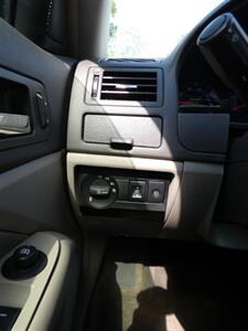 2012 Ford Fusion SE - Photo 23 - Naples, FL 34104