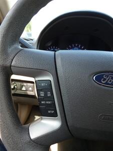 2012 Ford Fusion SE - Photo 24 - Naples, FL 34104