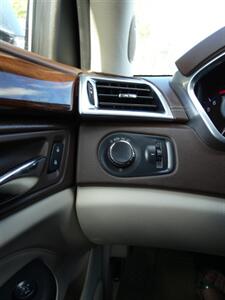 2013 Cadillac SRX Luxury Collection   - Photo 22 - Naples, FL 34104