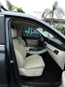 2020 Hyundai PALISADE Limited   - Photo 54 - Naples, FL 34104