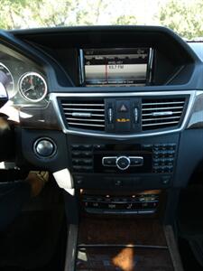 2013 Mercedes-Benz E 350 4MATIC - Photo 31 - Naples, FL 34104