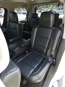 2015 Nissan Armada Platinum - Photo 43 - Naples, FL 34104