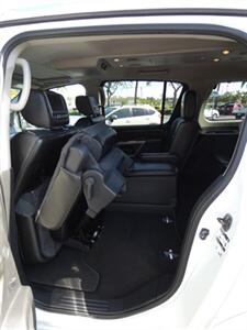 2015 Nissan Armada Platinum - Photo 47 - Naples, FL 34104