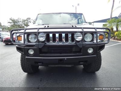 2003 Hummer H2   - Photo 4 - Naples, FL 34104