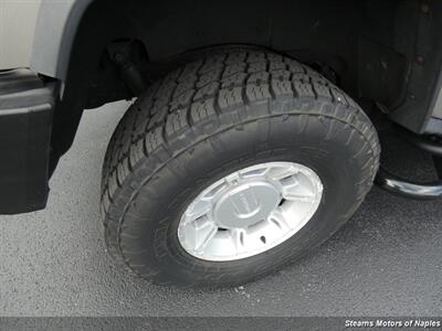 2003 Hummer H2   - Photo 17 - Naples, FL 34104