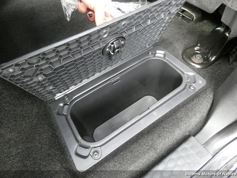 2009 Dodge Ram SLT photo 34