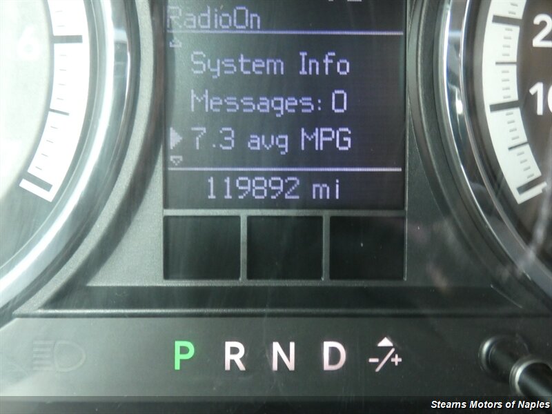 2009 Dodge Ram SLT photo 16