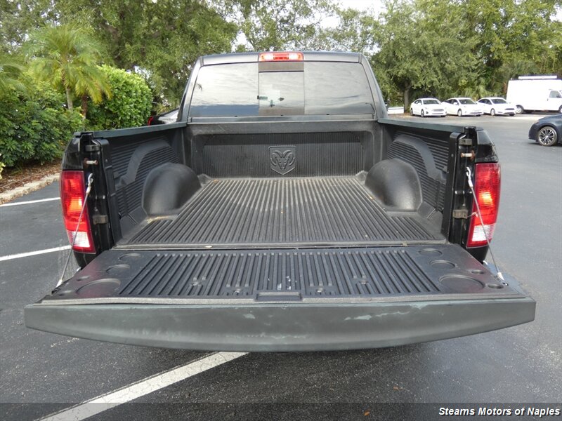 2009 Dodge Ram SLT photo 11