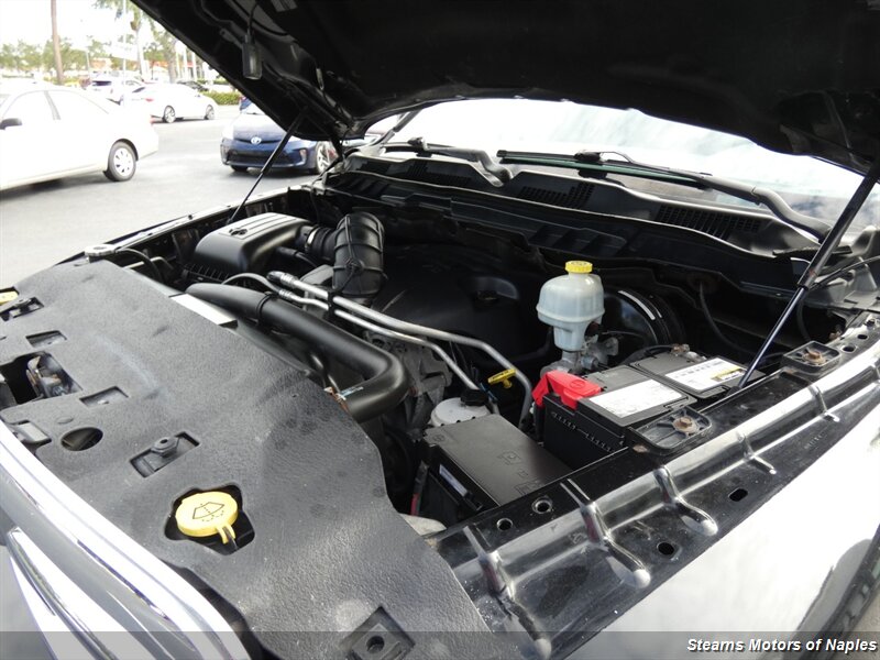 2009 Dodge Ram SLT photo 5