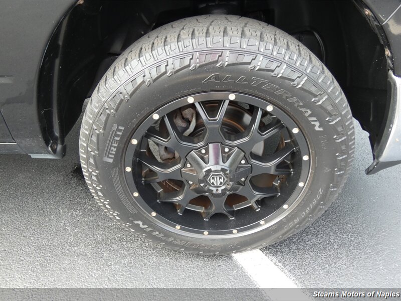 2009 Dodge Ram SLT photo 13