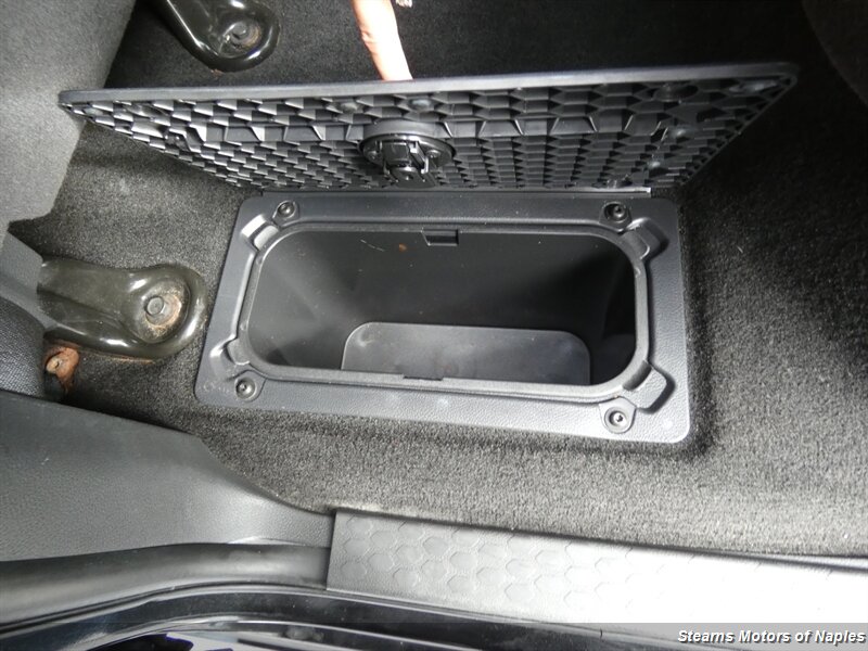 2009 Dodge Ram SLT photo 29