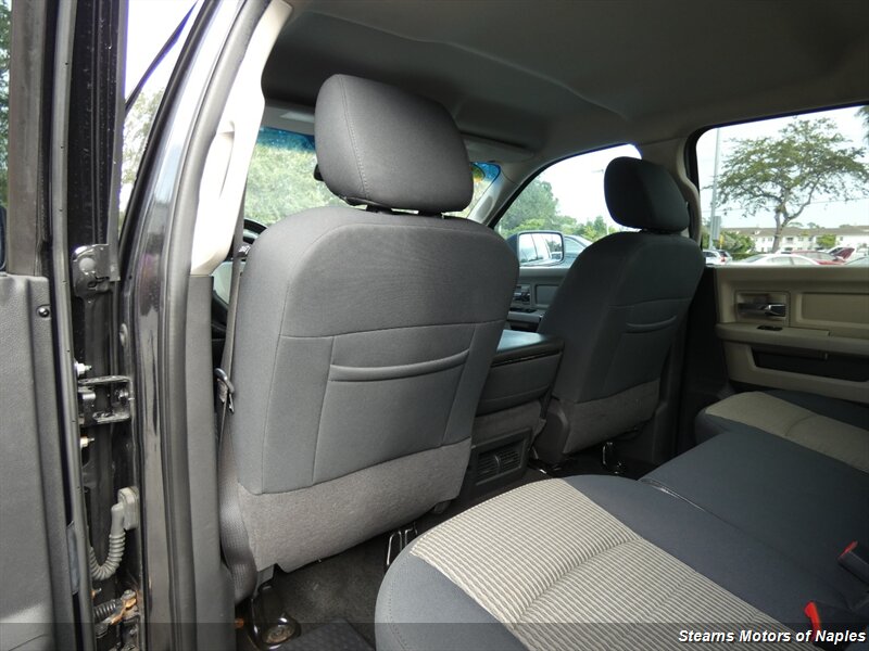 2009 Dodge Ram SLT photo 28