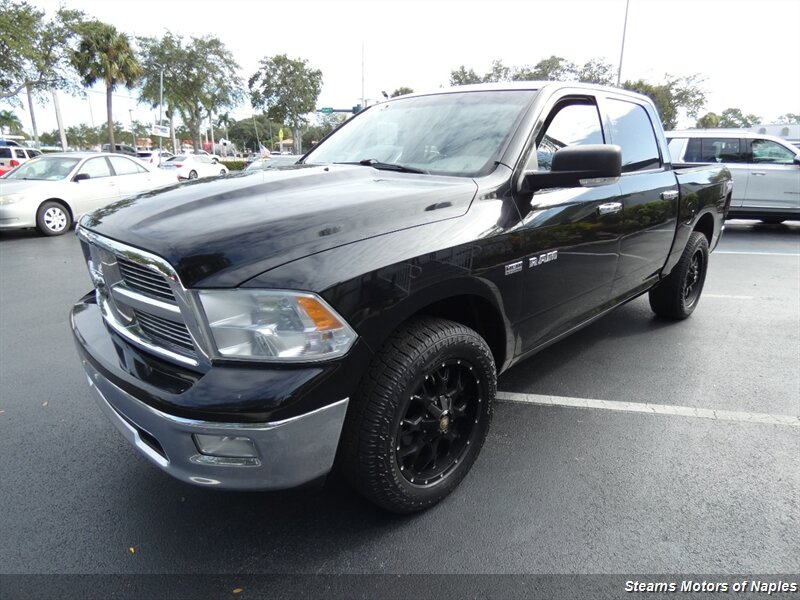 2009 Dodge Ram SLT photo 2