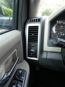 2009 Dodge Ram 1500 SLT   - Photo 23 - Naples, FL 34104