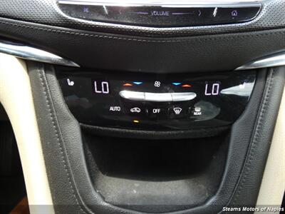 2017 Cadillac XT5 Luxury   - Photo 29 - Naples, FL 34104