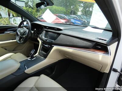 2017 Cadillac XT5 Luxury   - Photo 45 - Naples, FL 34104