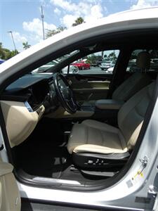 2017 Cadillac XT5 Luxury   - Photo 39 - Naples, FL 34104