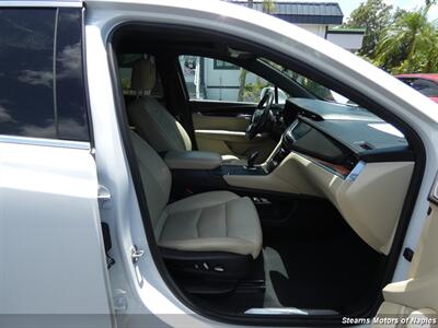 2017 Cadillac XT5 Luxury   - Photo 48 - Naples, FL 34104
