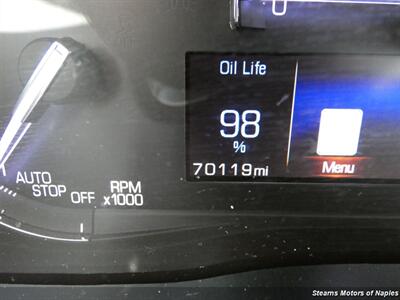 2017 Cadillac XT5 Luxury   - Photo 20 - Naples, FL 34104