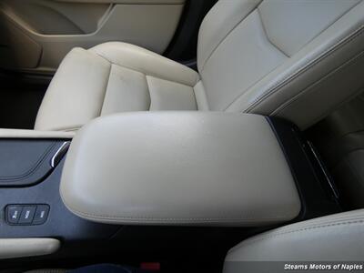 2017 Cadillac XT5 Luxury   - Photo 32 - Naples, FL 34104