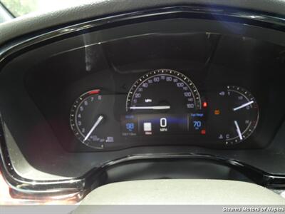 2017 Cadillac XT5 Luxury   - Photo 21 - Naples, FL 34104