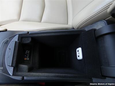 2017 Cadillac XT5 Luxury   - Photo 33 - Naples, FL 34104