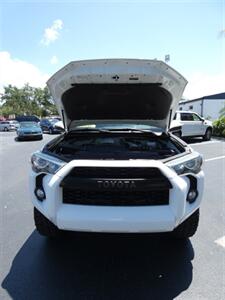 2020 Toyota 4Runner SR5 - Photo 6 - Naples, FL 34104