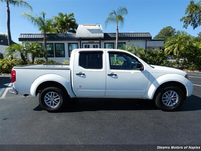 2016 Nissan Frontier SV   - Photo 2 - Naples, FL 34104