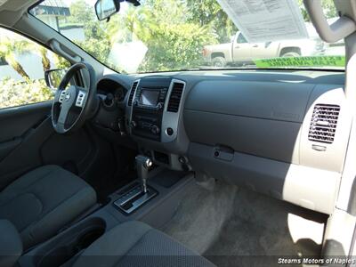 2016 Nissan Frontier SV   - Photo 43 - Naples, FL 34104