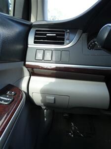2012 Toyota Camry SE V6 - Photo 23 - Naples, FL 34104