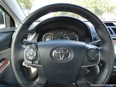 2012 Toyota Camry SE V6 - Photo 25 - Naples, FL 34104