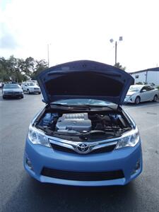 2012 Toyota Camry SE V6 - Photo 6 - Naples, FL 34104
