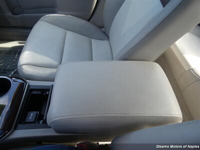 2012 Toyota Camry SE V6 - Photo 34 - Naples, FL 34104