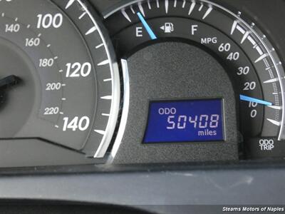 2012 Toyota Camry SE V6 - Photo 21 - Naples, FL 34104
